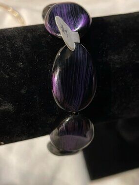 Woman’s beaded bracelet